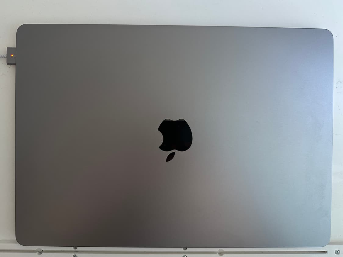 맥북 에어 15인치 M3 8코어 512GB 배터리 성능 100% 상품이미지1