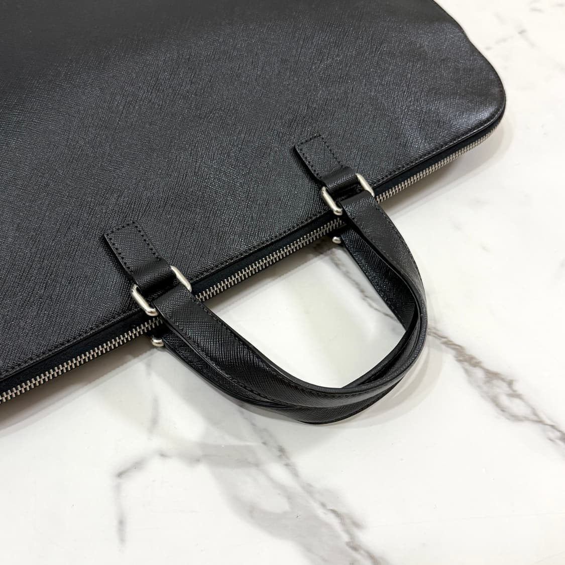 프라다 삼각로고 사피아노 레더 브리프케이스 서류가방 블랙 VR0023 상품이미지7