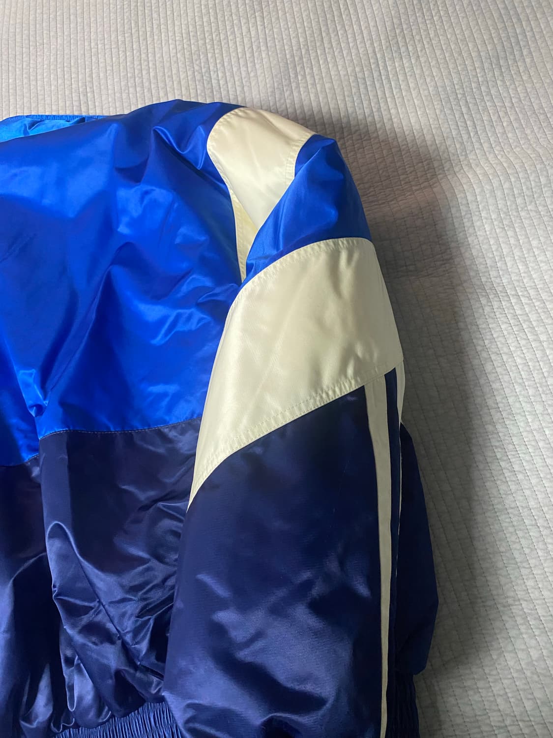 발렌시아가 스포티 B 트랙 자켓 블루 상품이미지5