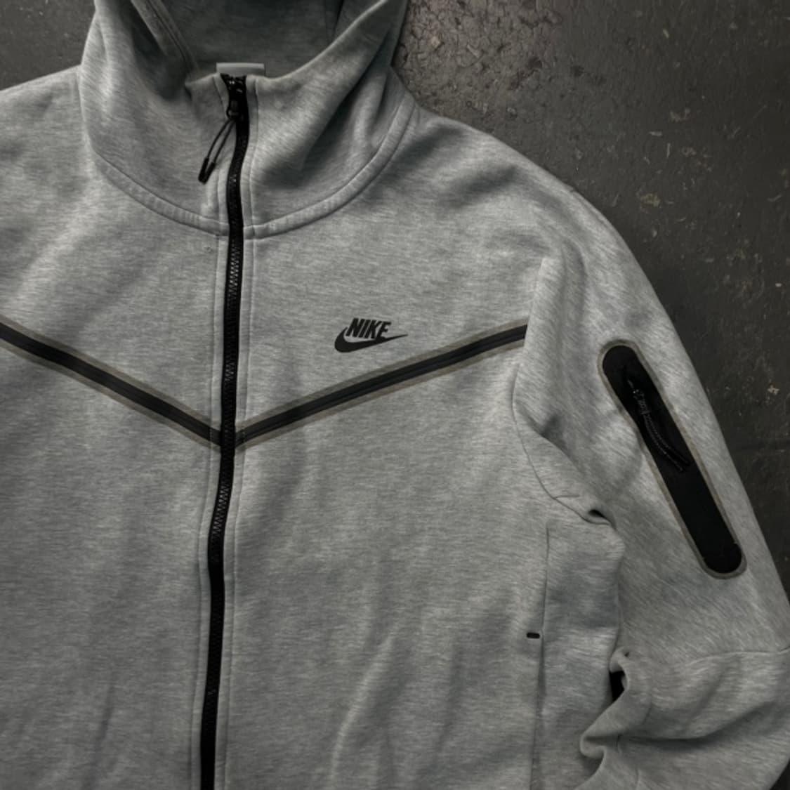 105 나이키 테크팩 후드집업 상품이미지2