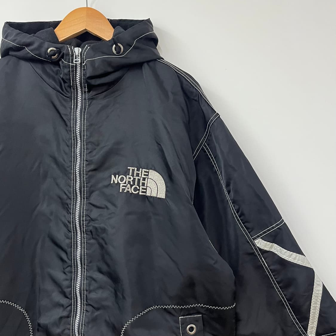 노스페이스 80s 실버 자수로고 누빔안감 윈드브레이커 자켓 상품이미지4