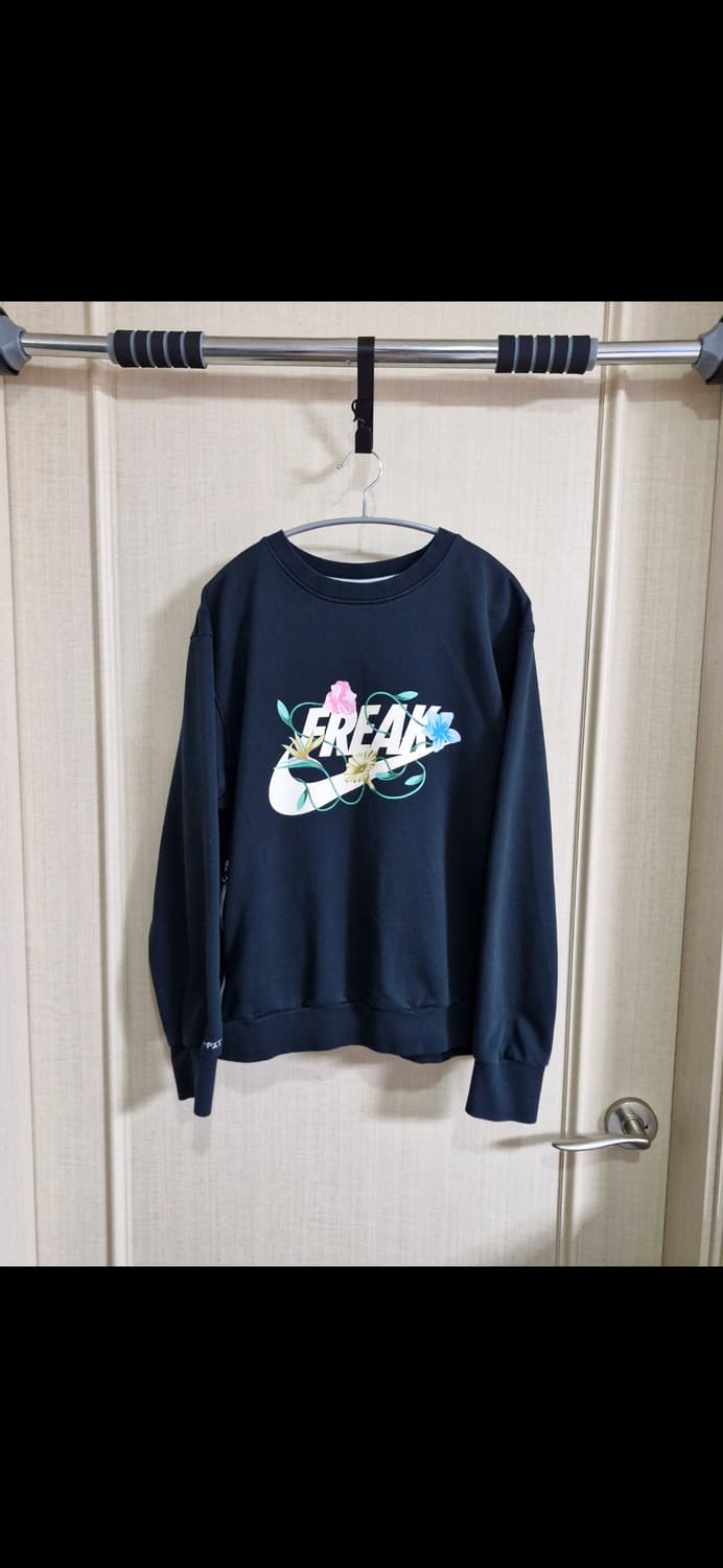 나이키 프린팅 플라워 맨투맨 L 블랙 상품이미지1