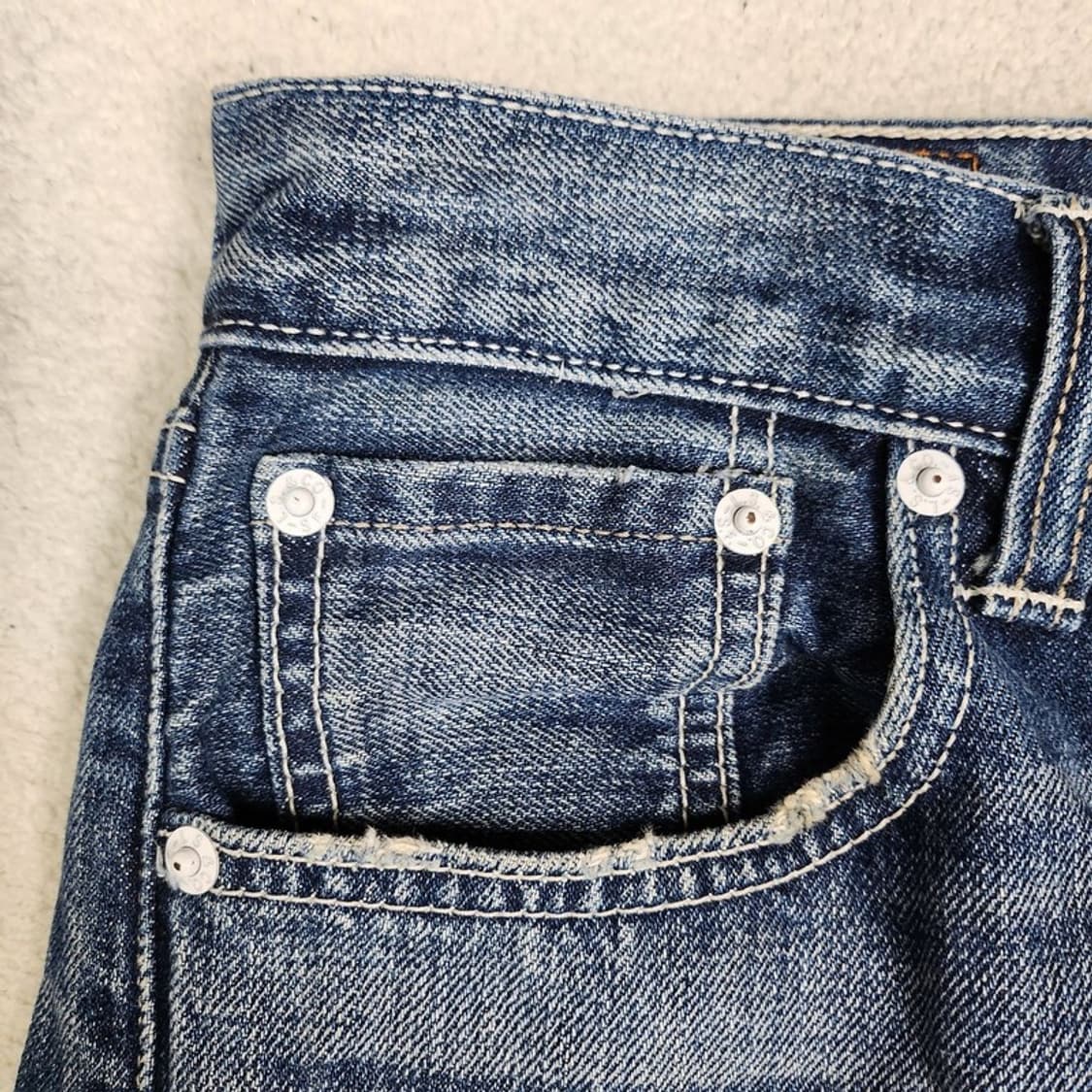 LEVI'S 501 스트레이트핏 워싱데님 팬츠 상품이미지4