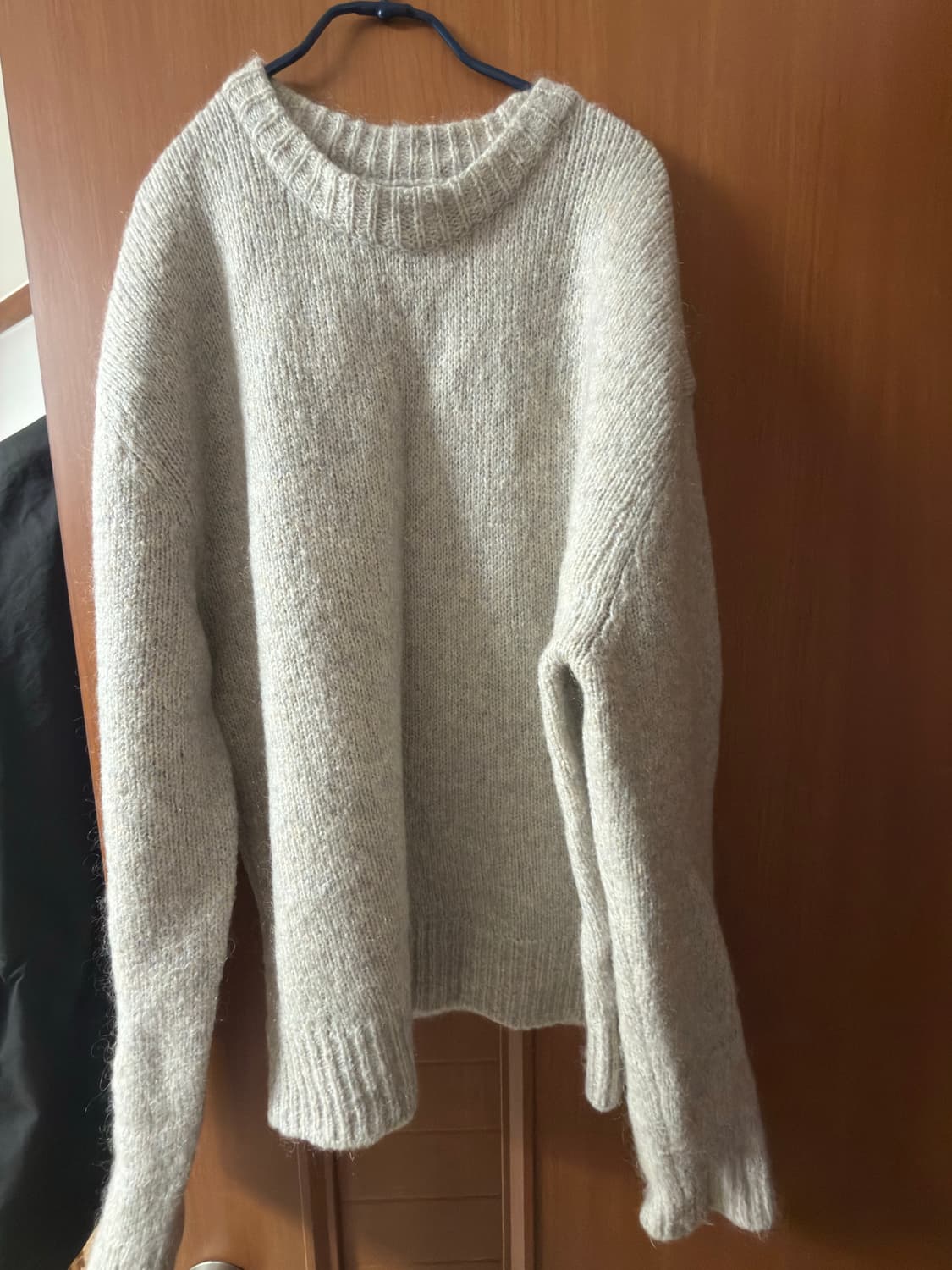 아모멘토 라운드넥 풀오버 니트 상품이미지4