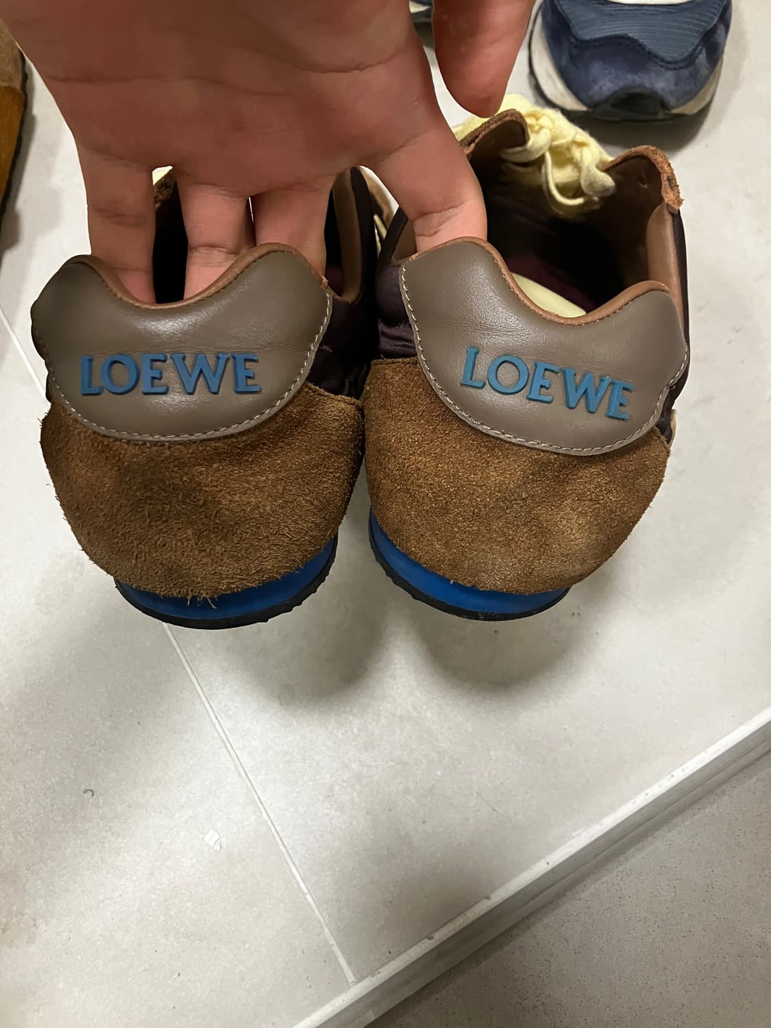 로에베 발레 러너2.0 판매합니다 43사이즈 상품이미지2