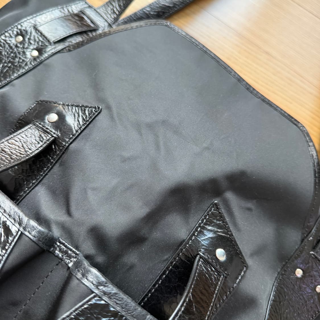 [연말특가~12/31] 키코 코스타디노브 이넥스 멀티 포켓 레더 토트백 상품이미지3