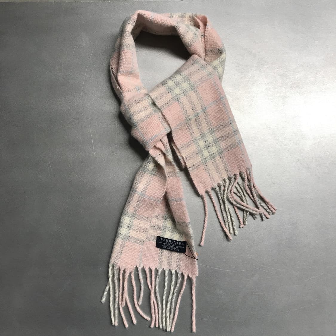 버버리 정품 메리노/캐시미어 혼방 머플러 핑크 상품이미지4