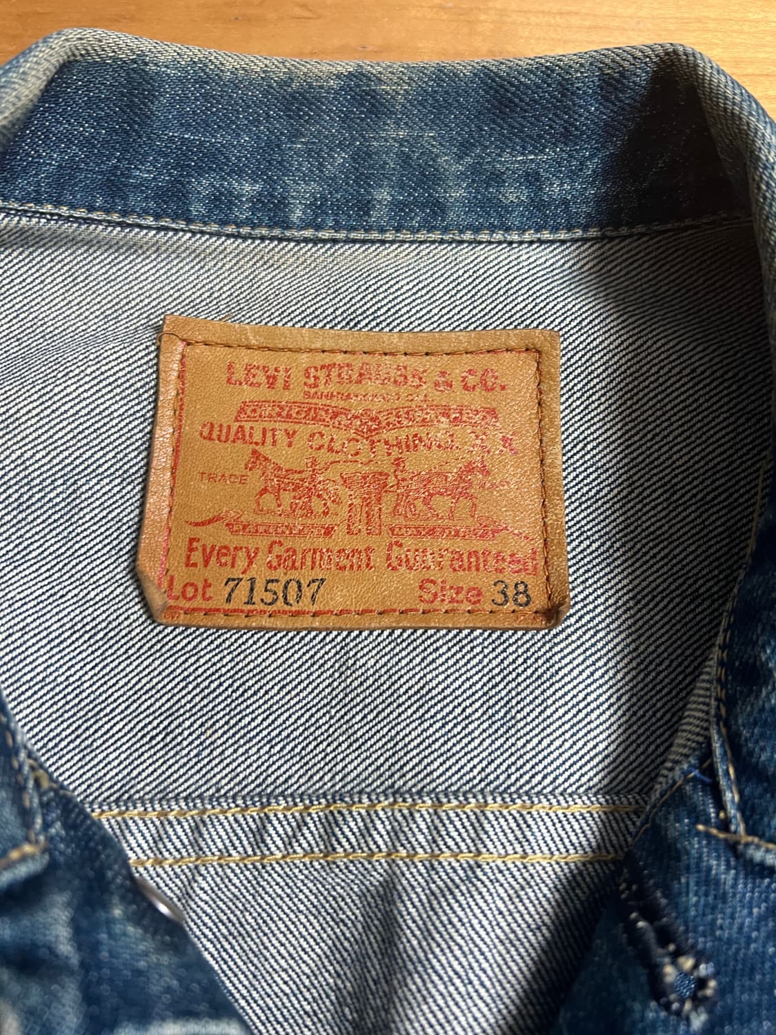 Lvc 데님자켓 71507 38 사이즈 상품이미지3