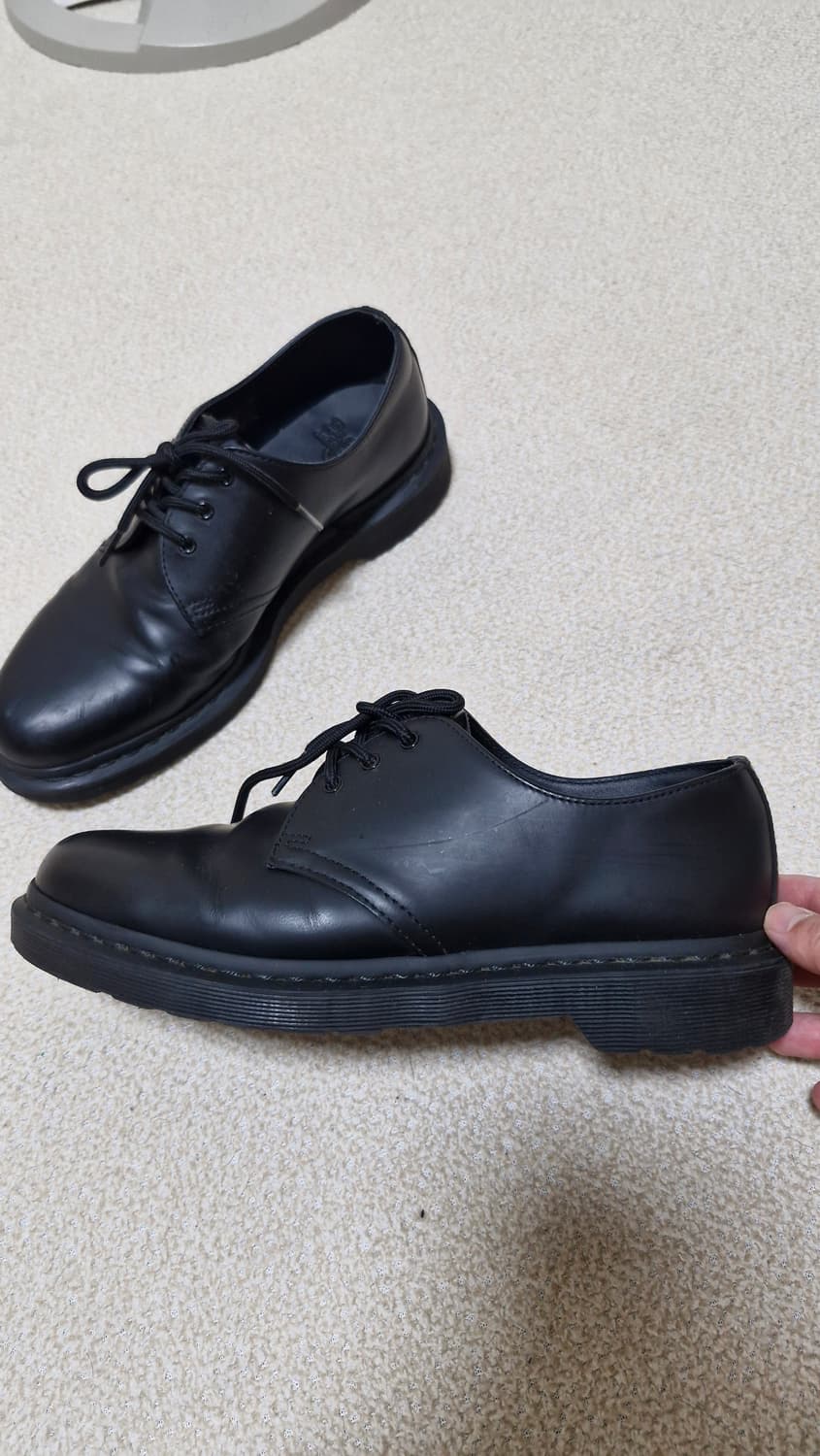 닥터마틴 1461 모노 uk8 265-270 상품이미지3