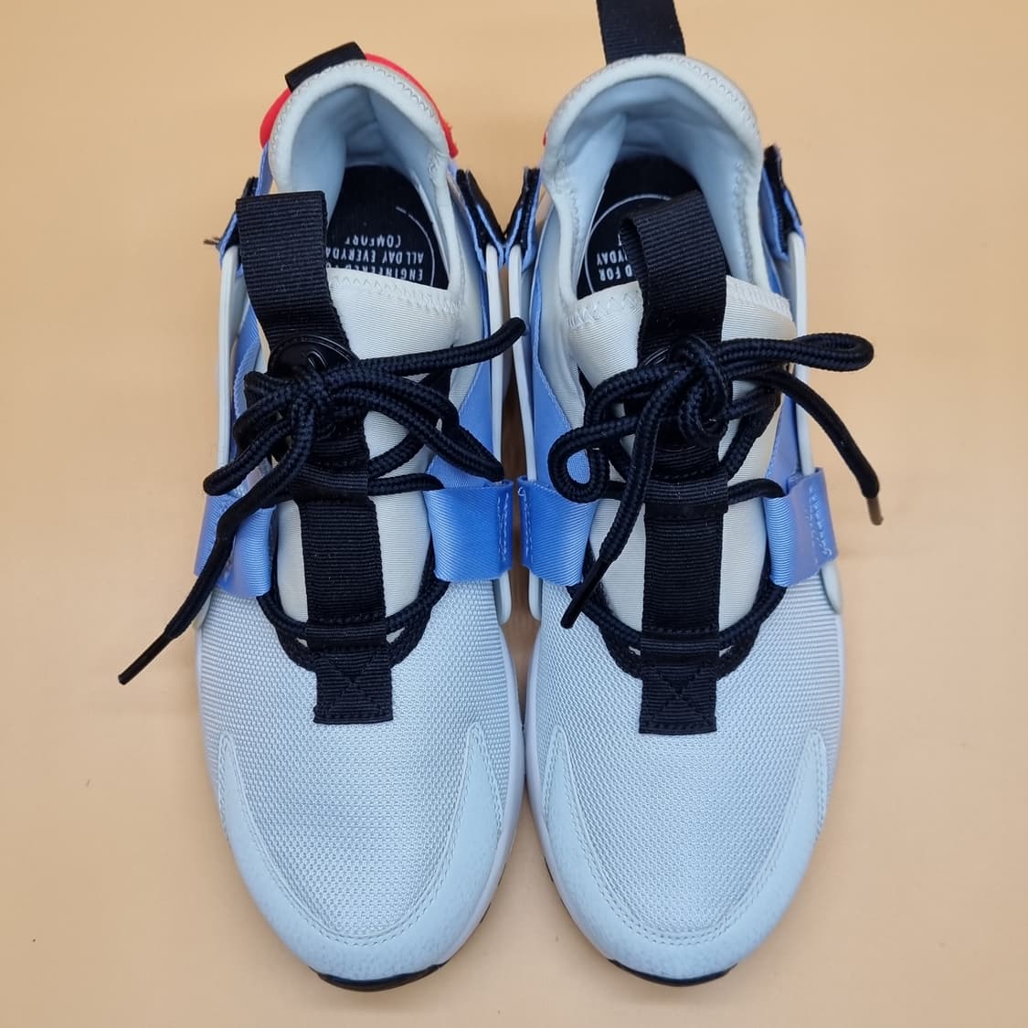 나이키 에어허라취 시티로우 여성운동화240  상품이미지2