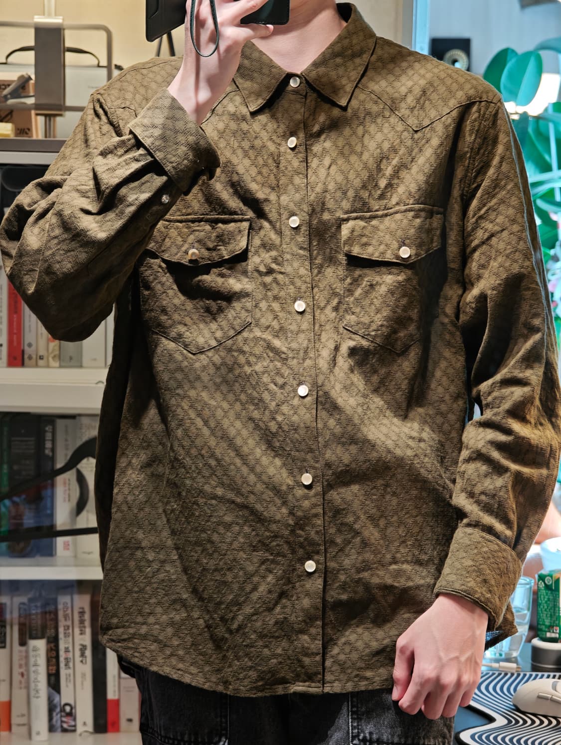 벨리에 세리프 치코 셔츠 자카드 카키 04사이즈 상품이미지2