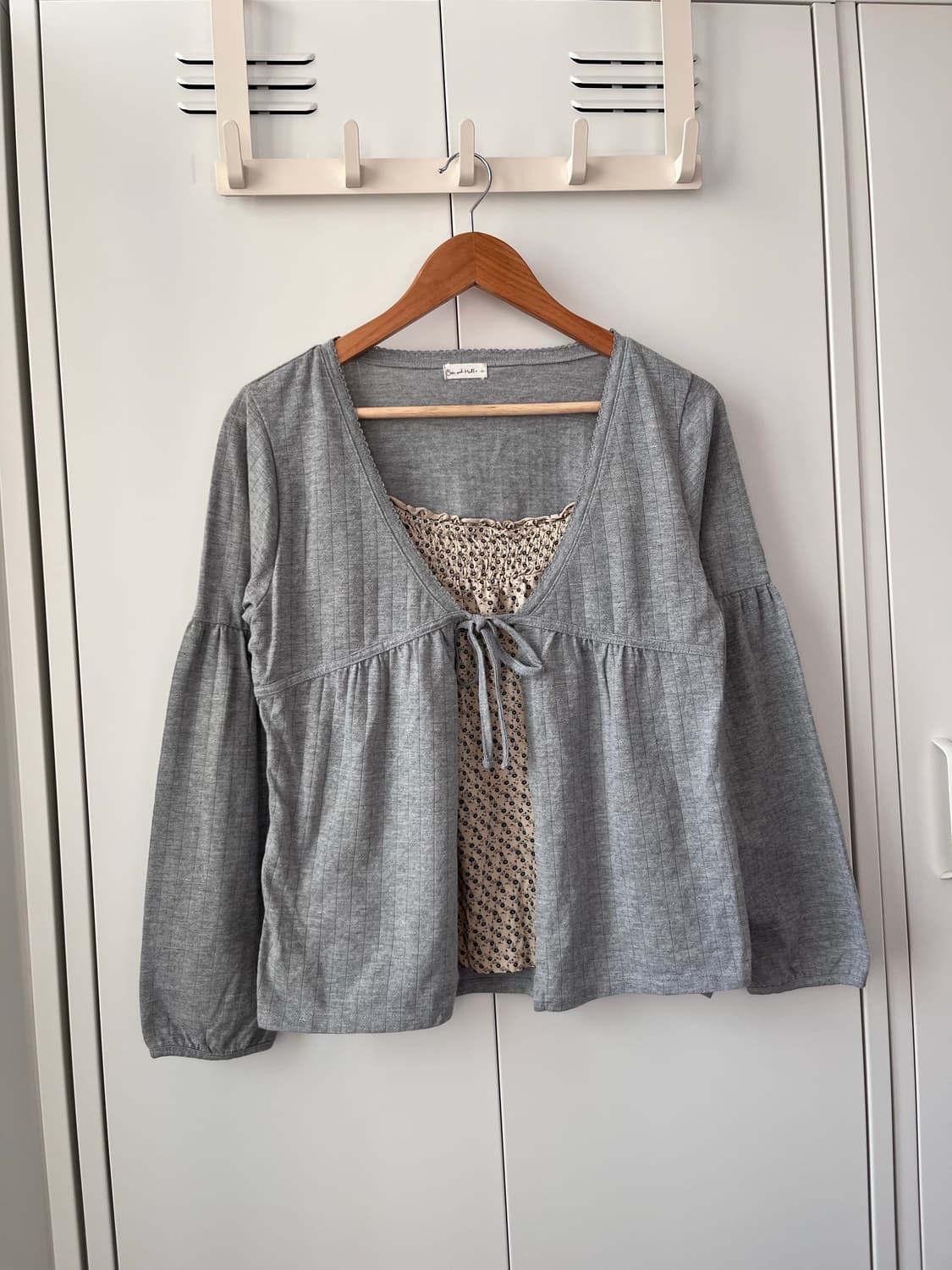 One and holf 잔꽃 바선생 레이어드 티셔츠 상품이미지3