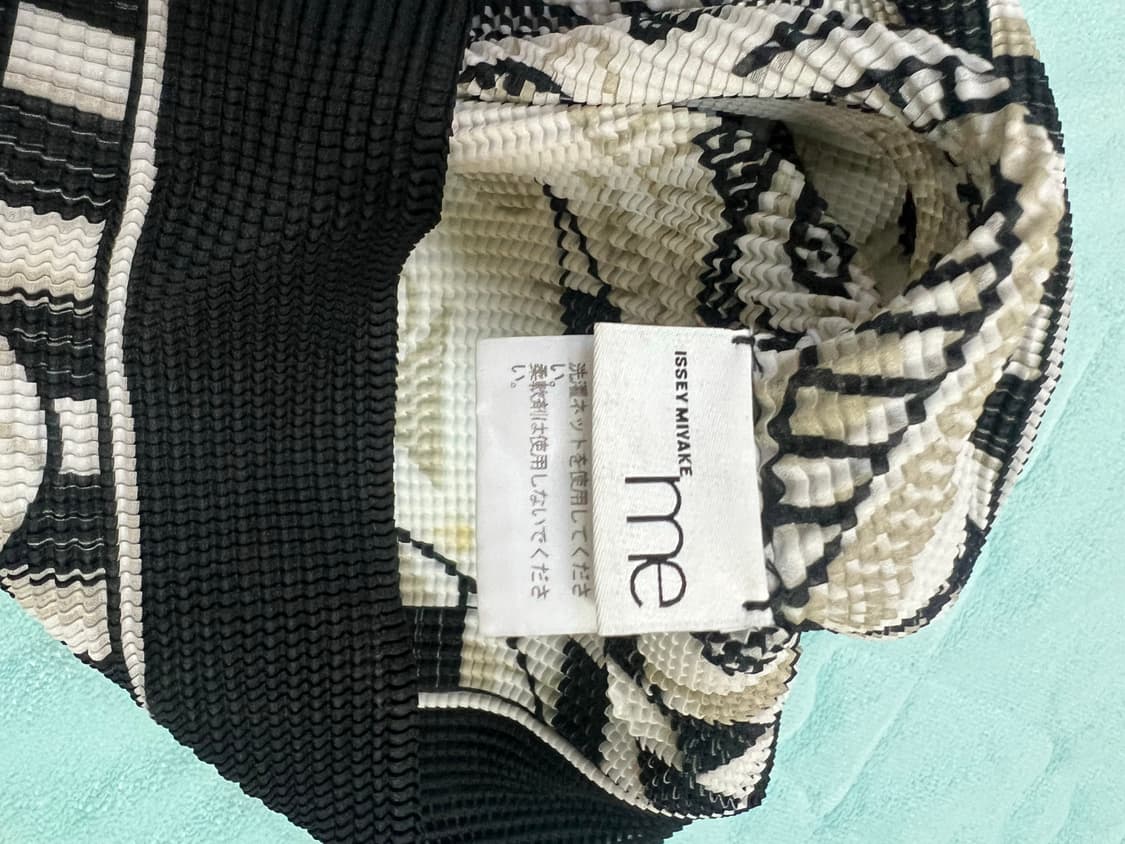 Issey Miyake 이세이미야케 플리츠 패턴 반팔 상품이미지3
