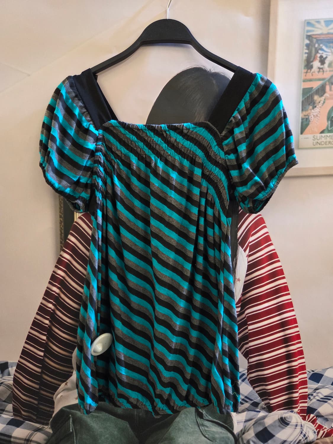 🌟💅갸루특집🌟
갸루펑크 민트 스트라이프 벌룬블라우스 상품이미지7