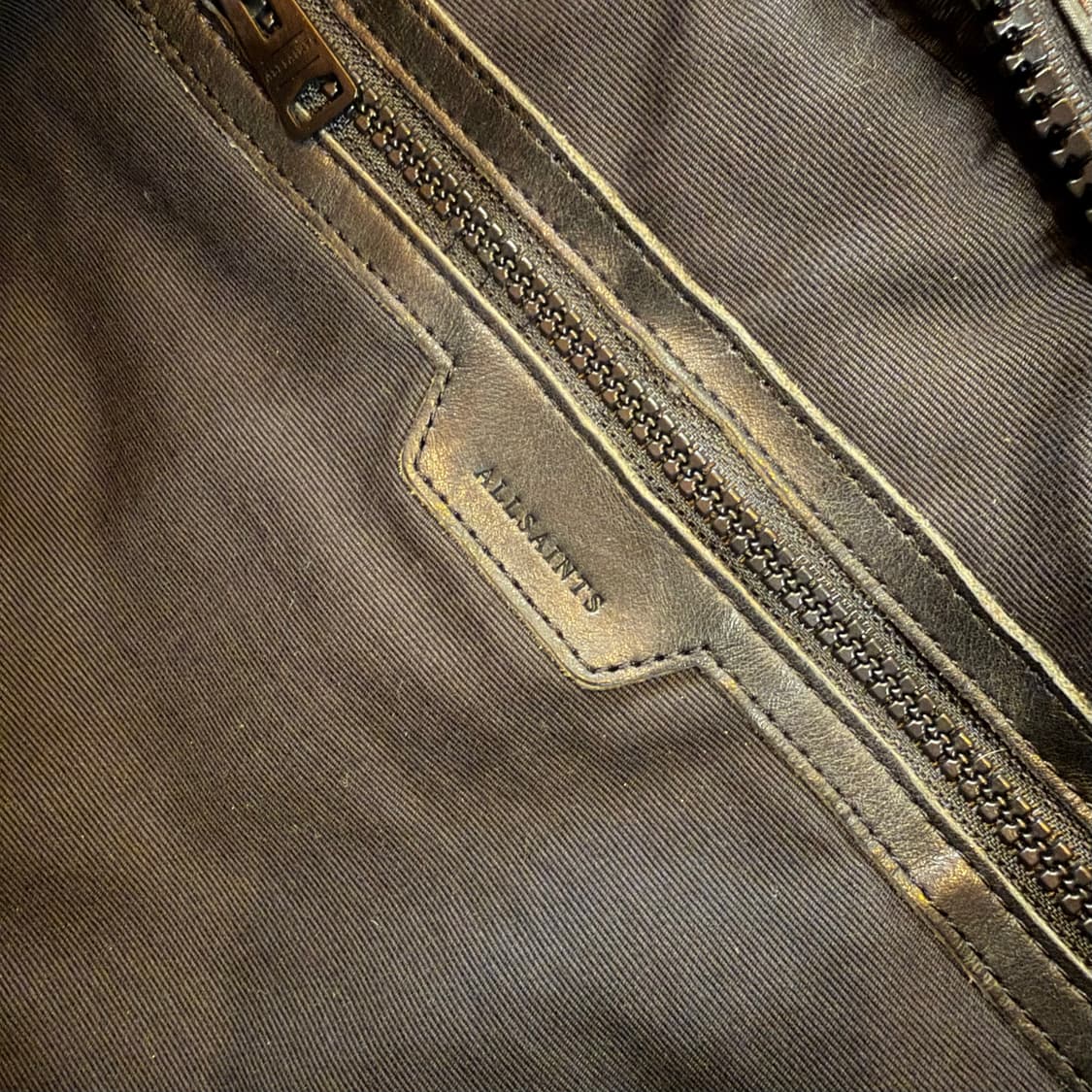 올세인츠 카우레더 플라이트 보스턴백 상품이미지4