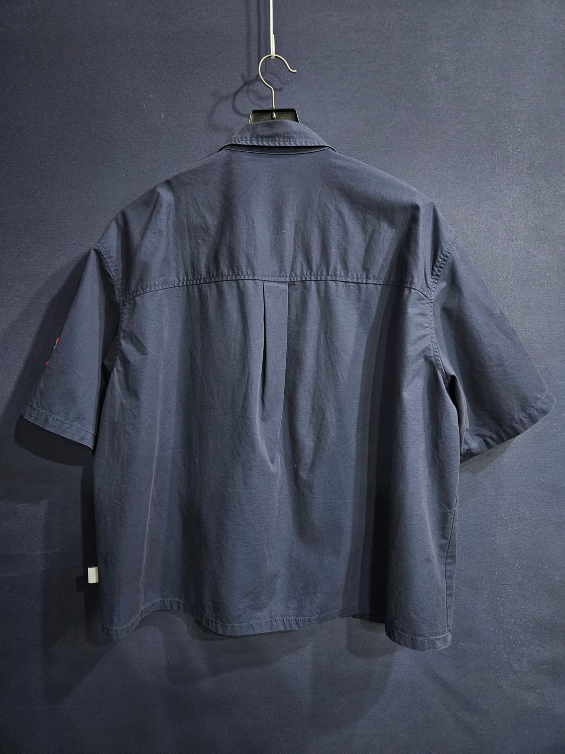 H&M 코닥 콜라보 와펜 네이비 남성 오버핏 105~110 반팔셔츠  상품이미지3