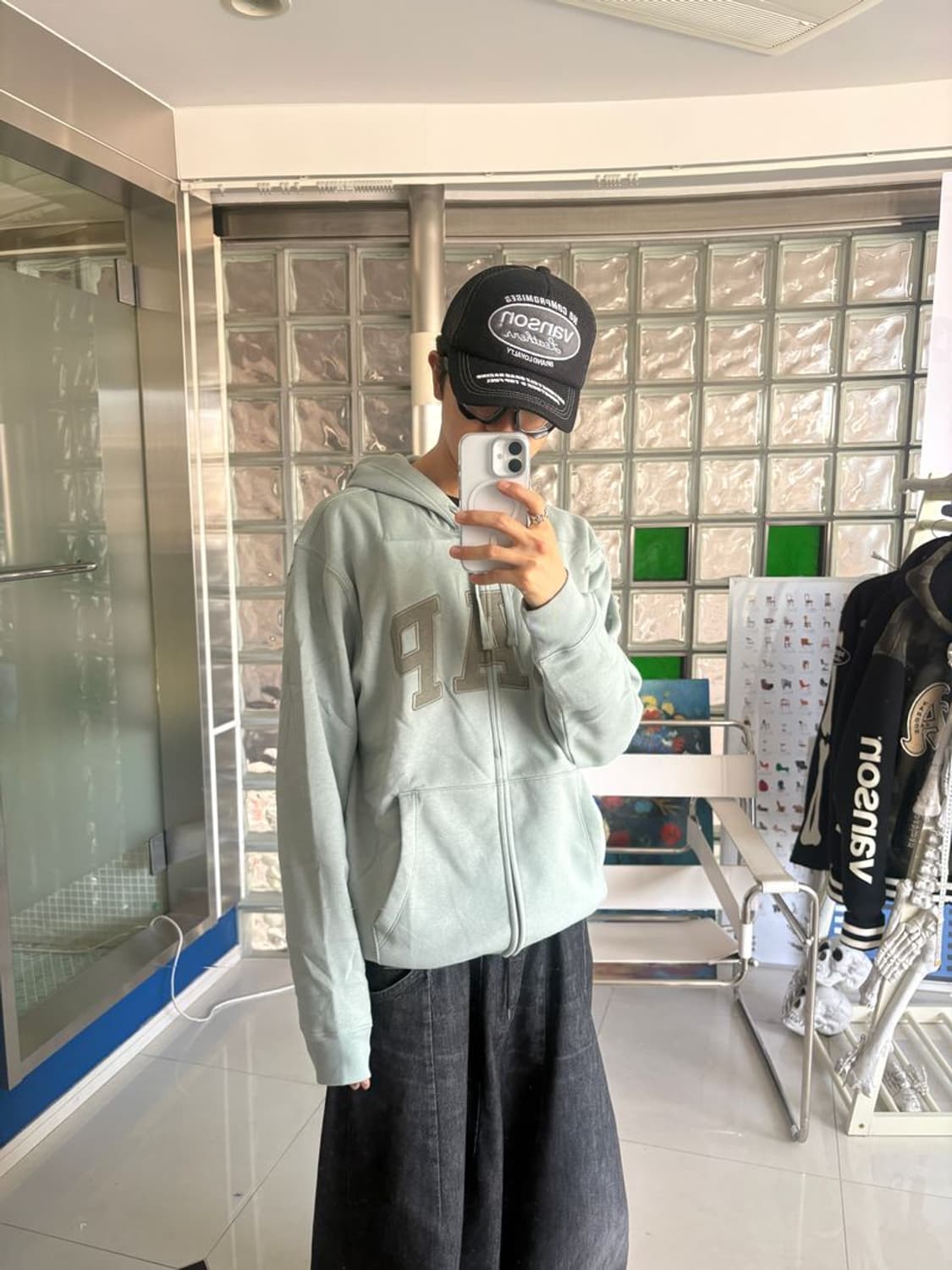 RELAX LOGO ZIPUP HOODIE 릴랙스 로고 지퍼 후드티 상품이미지2
