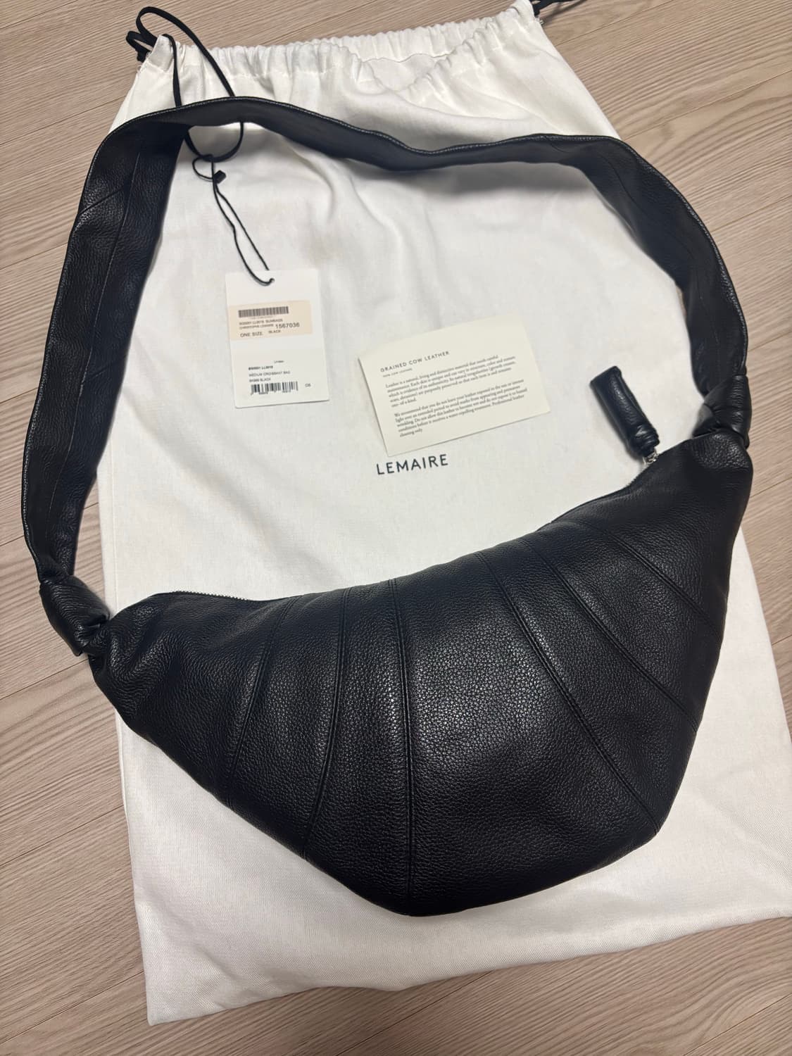 Lemaire croissant medium black 상품이미지1