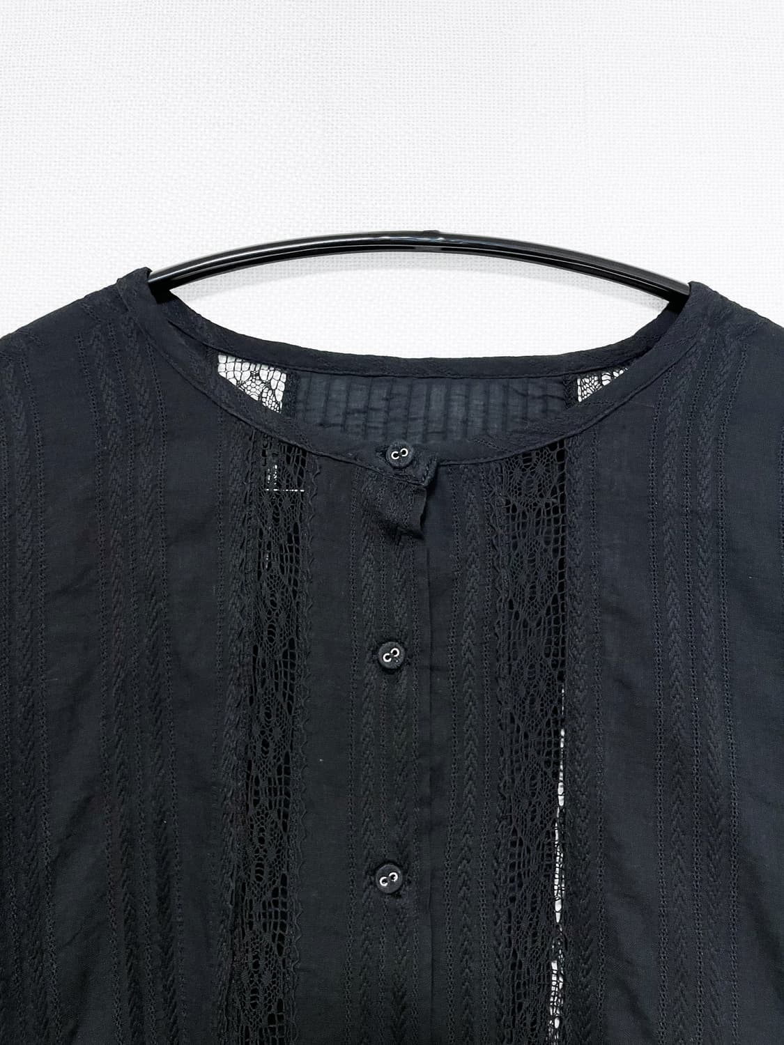 Lace Punching Round Shirt Jacket - Black 상품이미지5