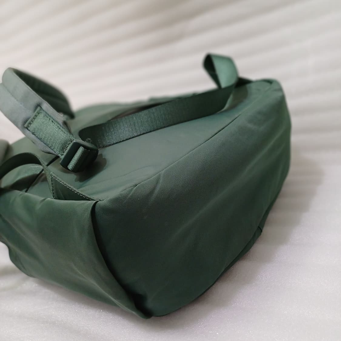 정품 룰루레몬 에브리데이 백팩 가방 가볍고 노트북수납 사랑봉봉 상품이미지3