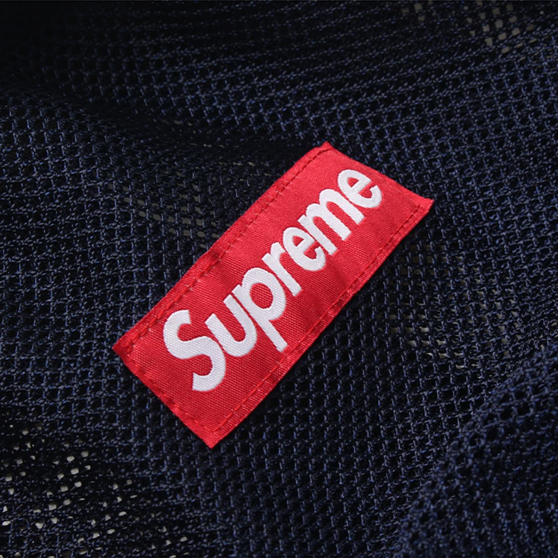  SUPREME "Navy Mesh Bag Pack" 상품이미지3