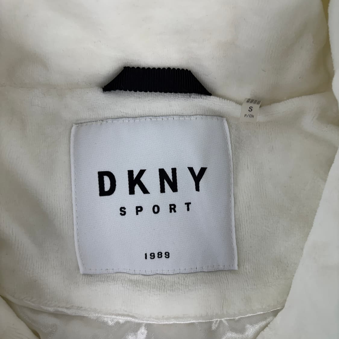 DKNY 벨벳 점퍼 상품이미지8