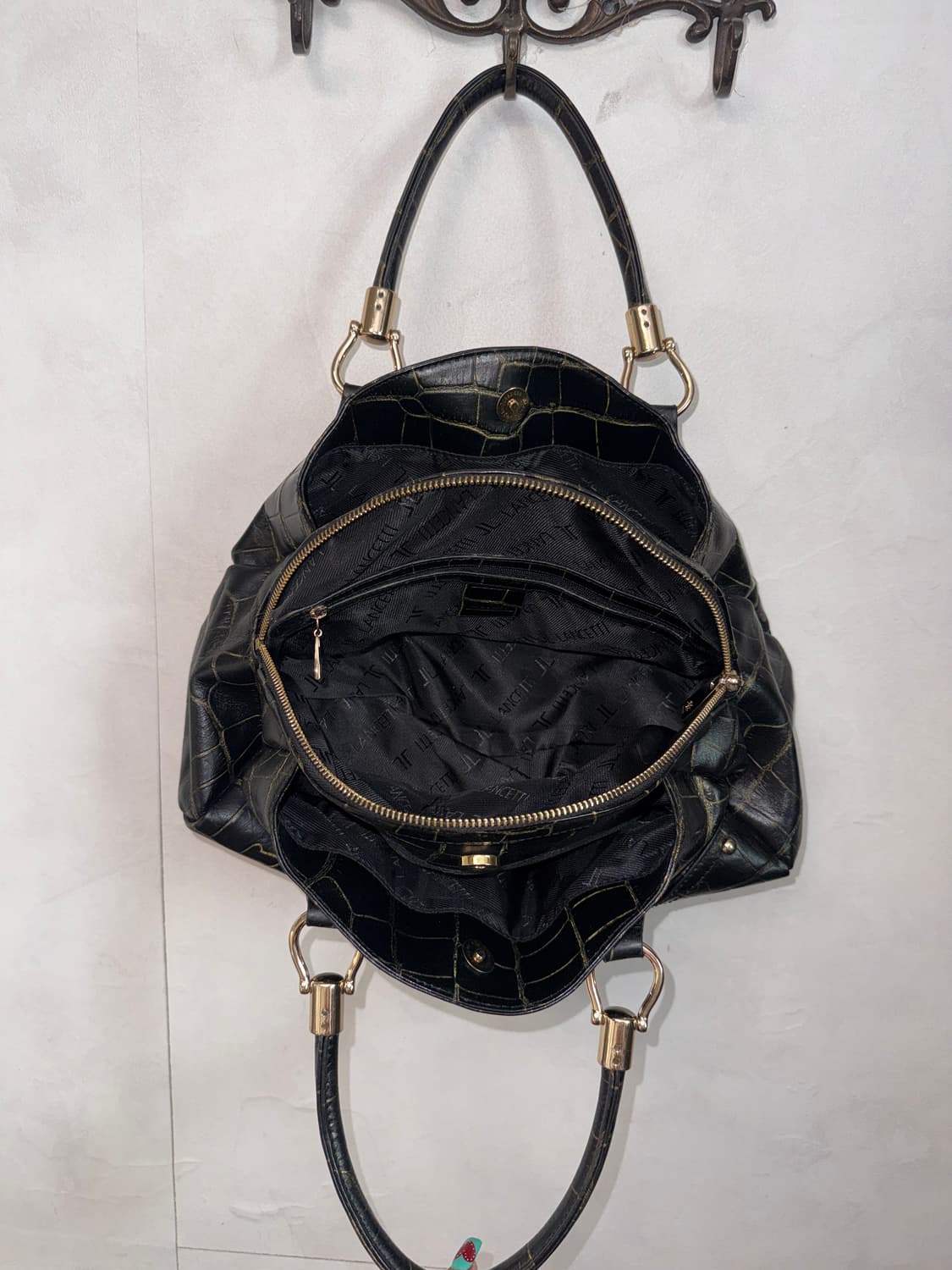 Lancetti black bold python shoulder bag 상품이미지5