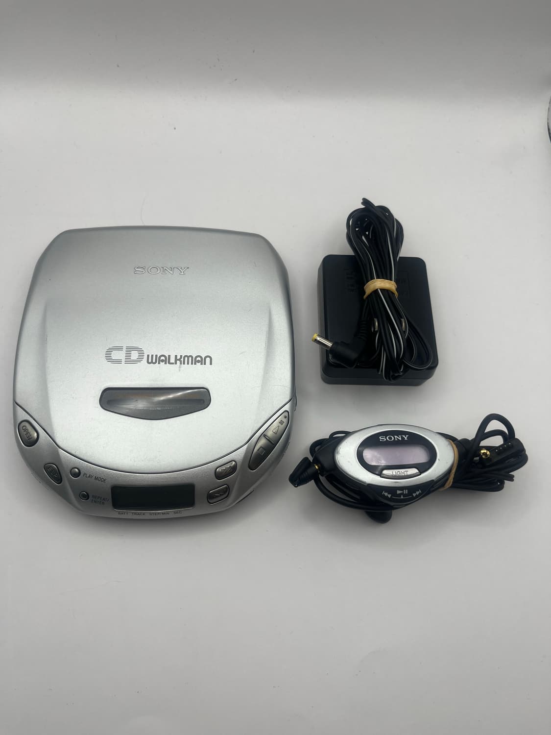 Sony CD player Walkman D-E404 (릴리슈슈 에디션) 상품이미지3