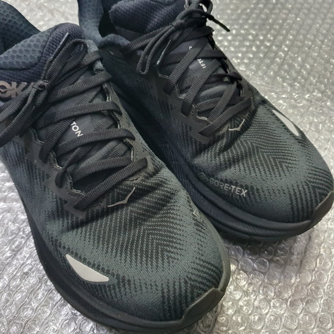 HOKA 호카 CLIFTON 고어택스 운동화(245) 상품이미지6