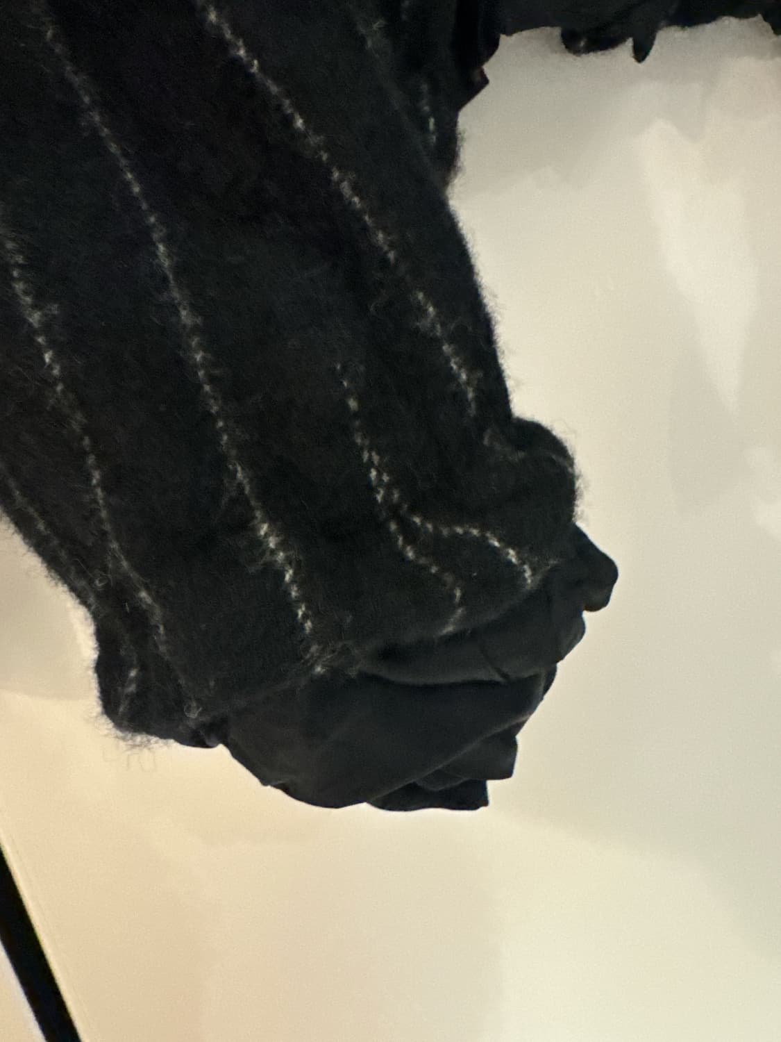 [새상품] 꼼데가르송 22 A/W 블랙 자켓 상품이미지3