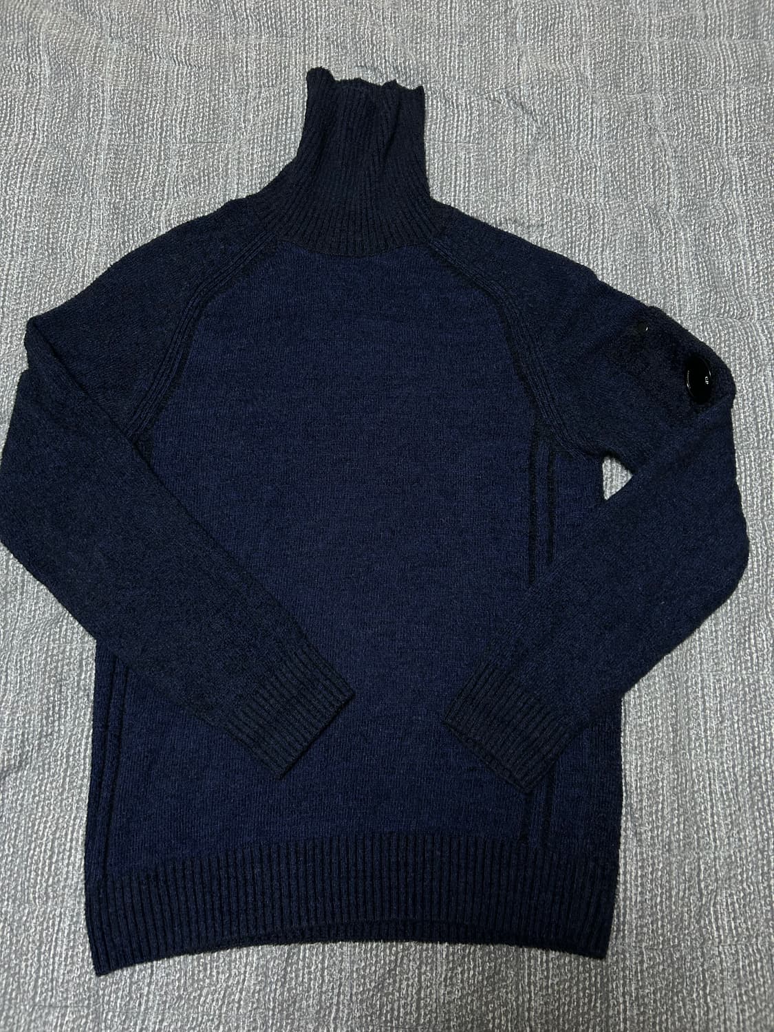 cp company 50(100-105) 니트 팝니다. 상품이미지1