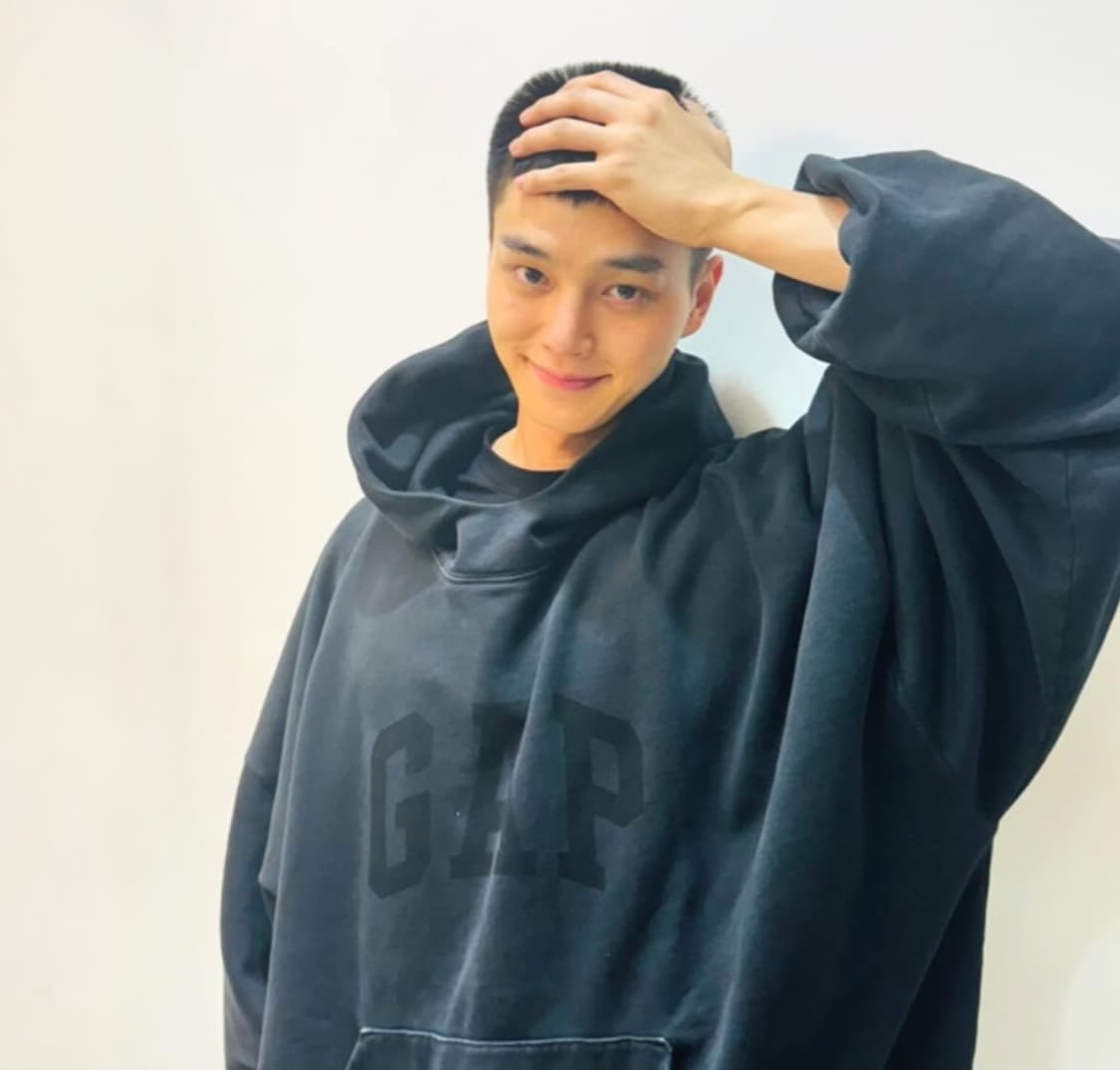 이지갭 / 발렌시아가 도브 후드 / L 상품이미지4