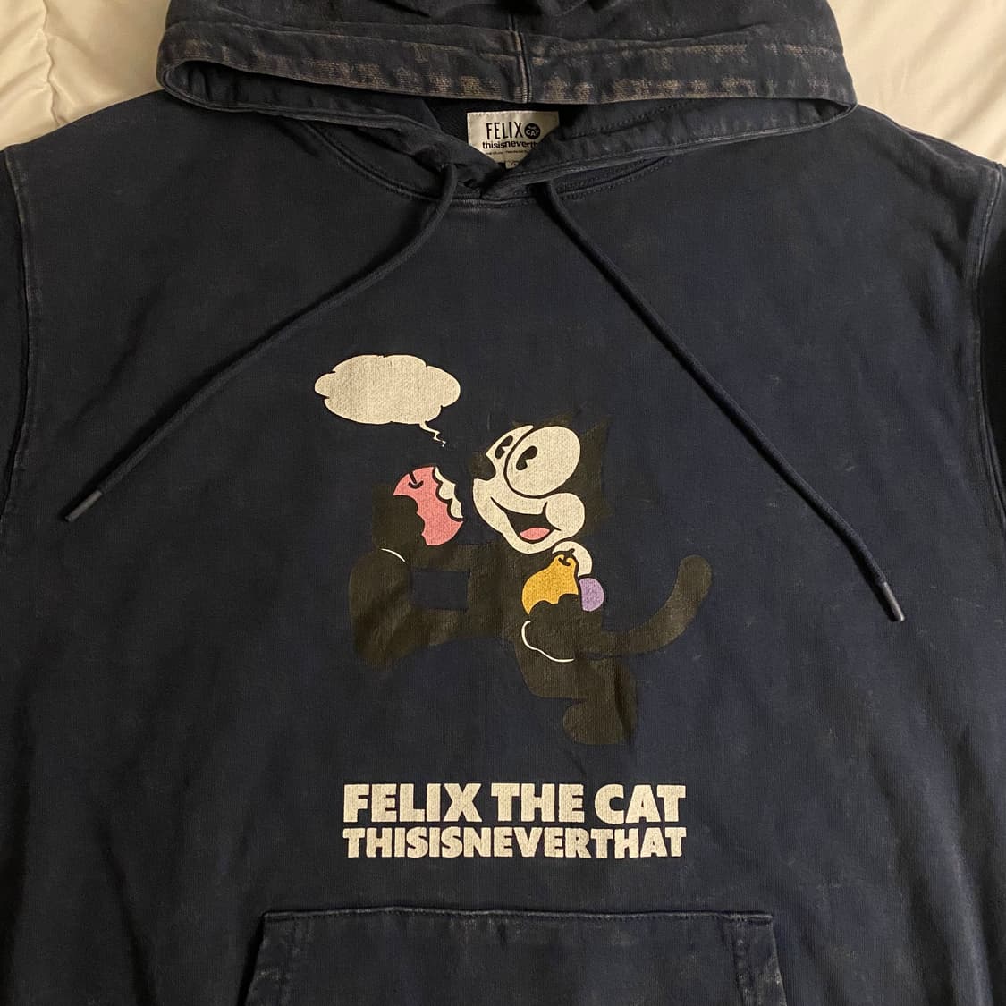 디스이즈네버댓 펠릭스더캣 콜라보 후드티 상품이미지2