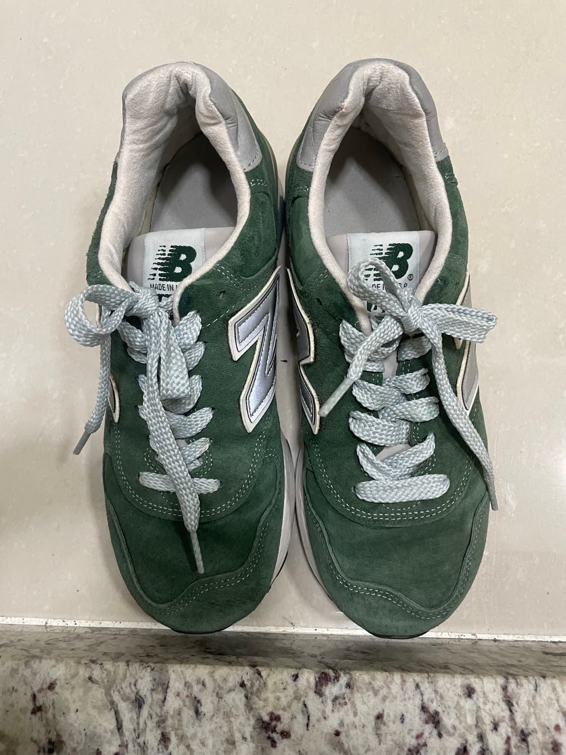 뉴발란스 1400 모스그린 235 상품이미지1