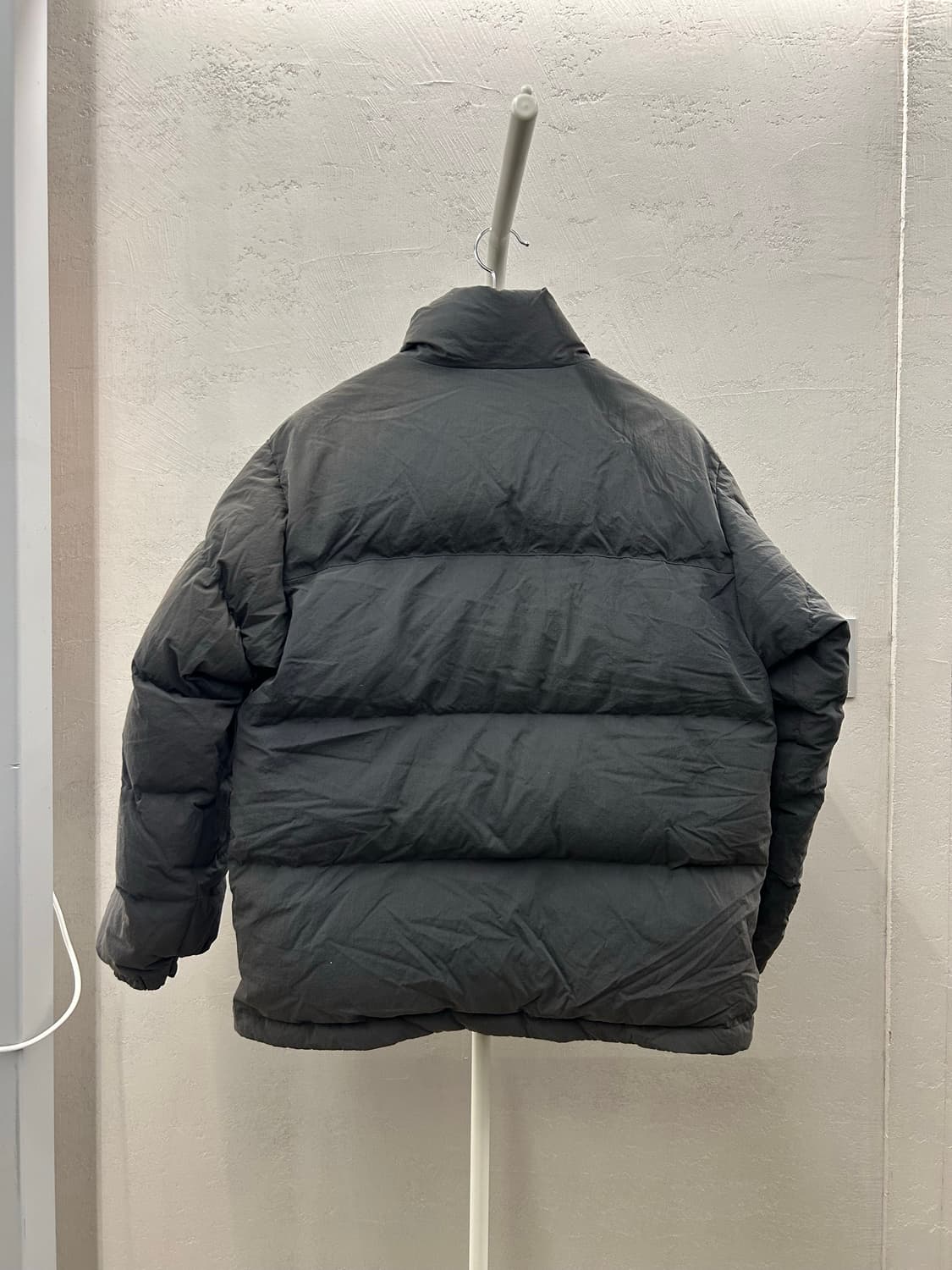 유니폼 브릿지 앤코 그레이 덕다운 패딩 상품이미지3