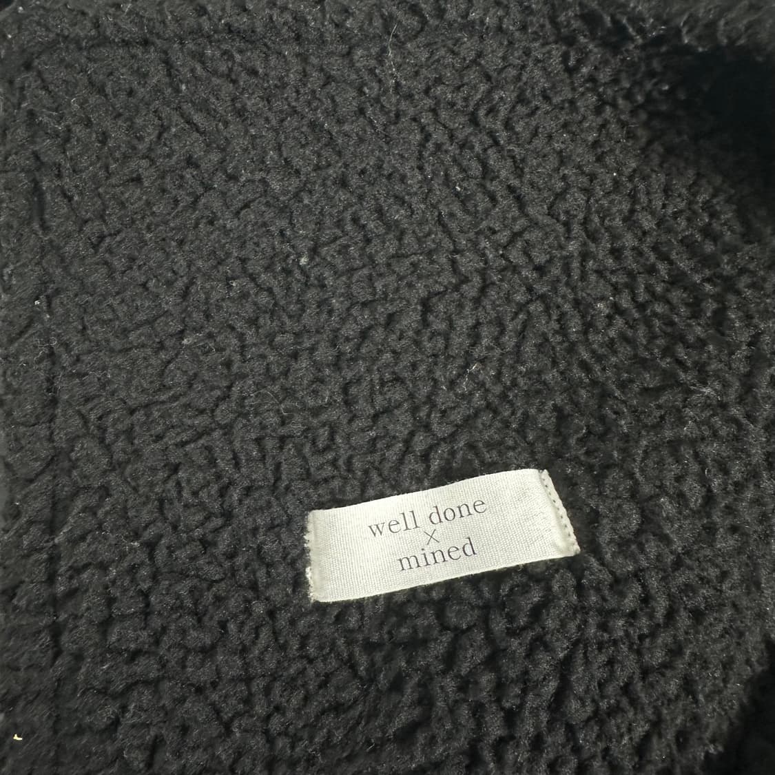 우먼OS 웰던X메종미네드 블랙 오버핏 무스탕자켓 상품이미지7