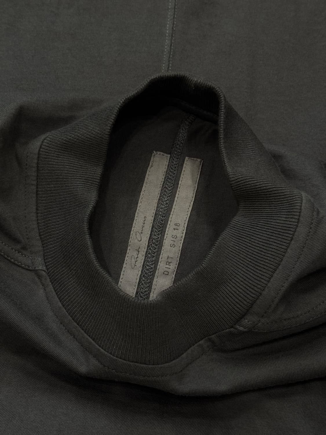 릭오웬스 18ss DIRT 슬리브리스 상품이미지6