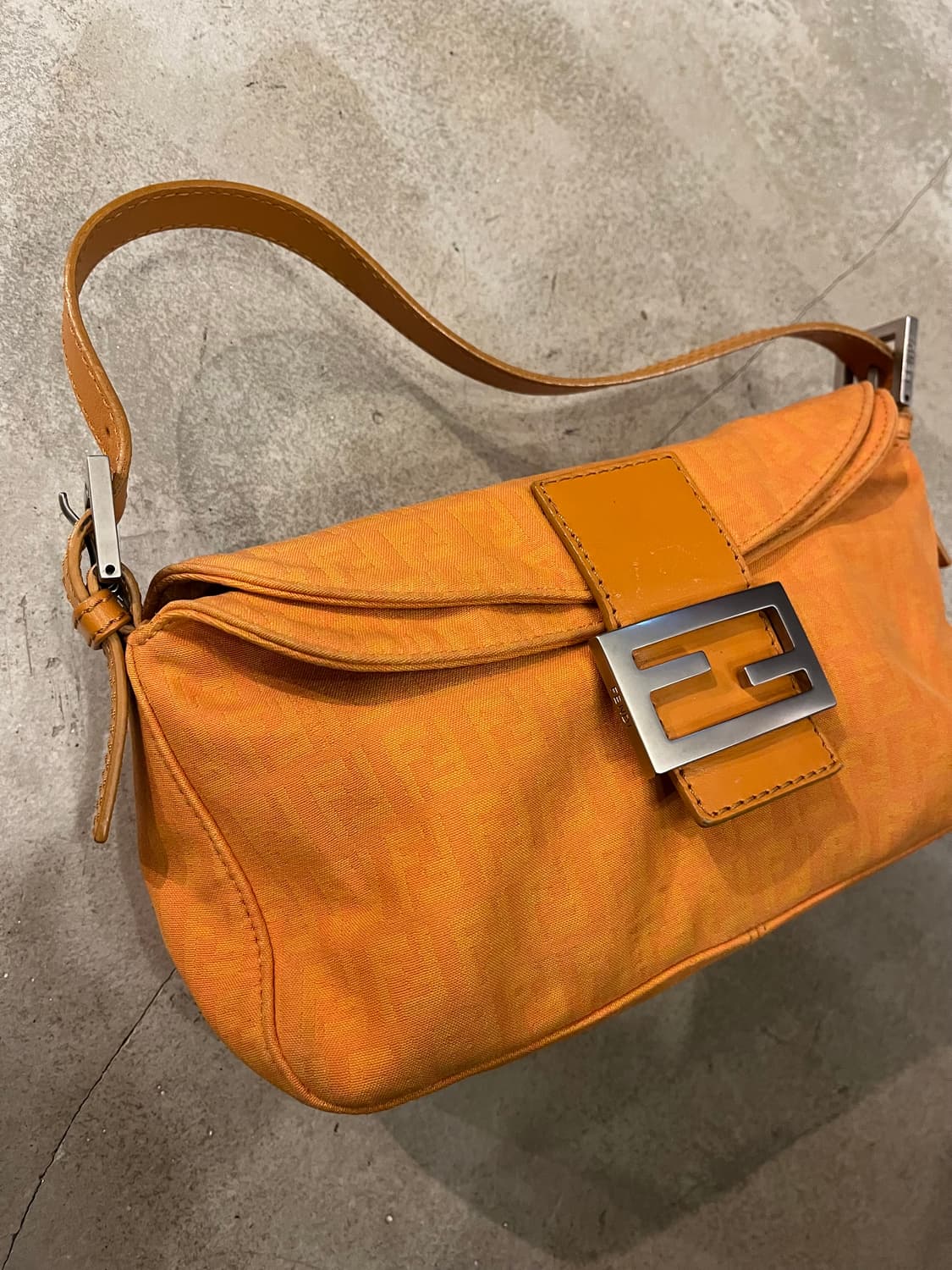 빈티지 펜디 바게트 상품이미지2