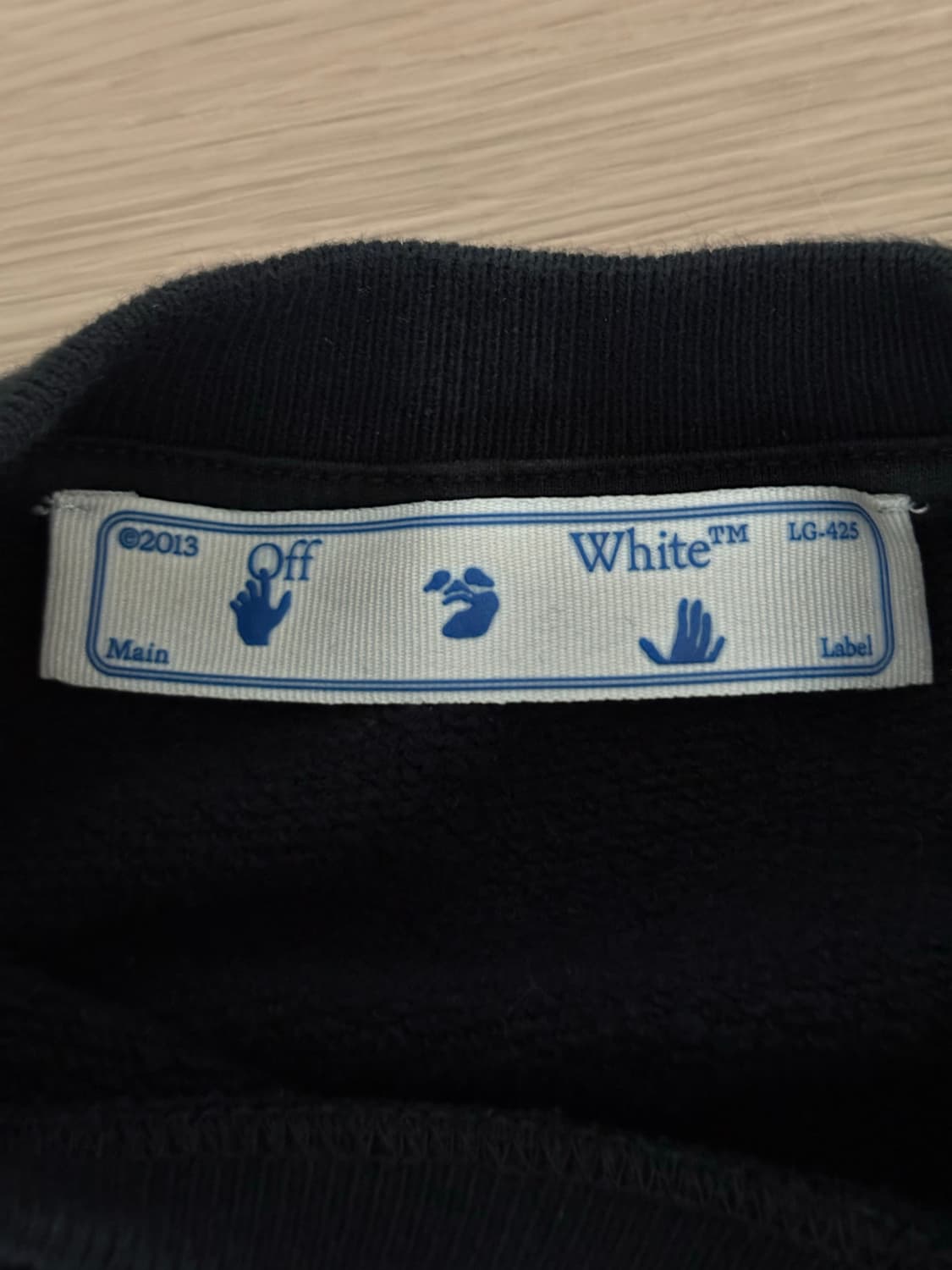 오프화이트 마리아나 맨투맨s 상품이미지6