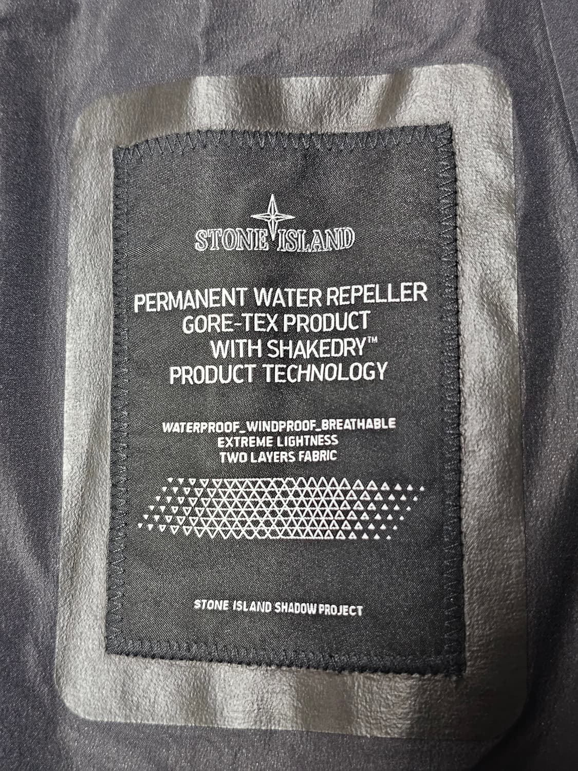 스톤아일랜드 쉐도우프로젝트 GORE-TEX SHAKDRY 자켓 상품이미지6