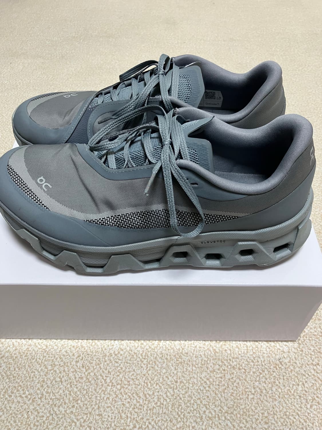 온러닝x파프 클라우드 하이퍼 그레이 290 상품이미지3