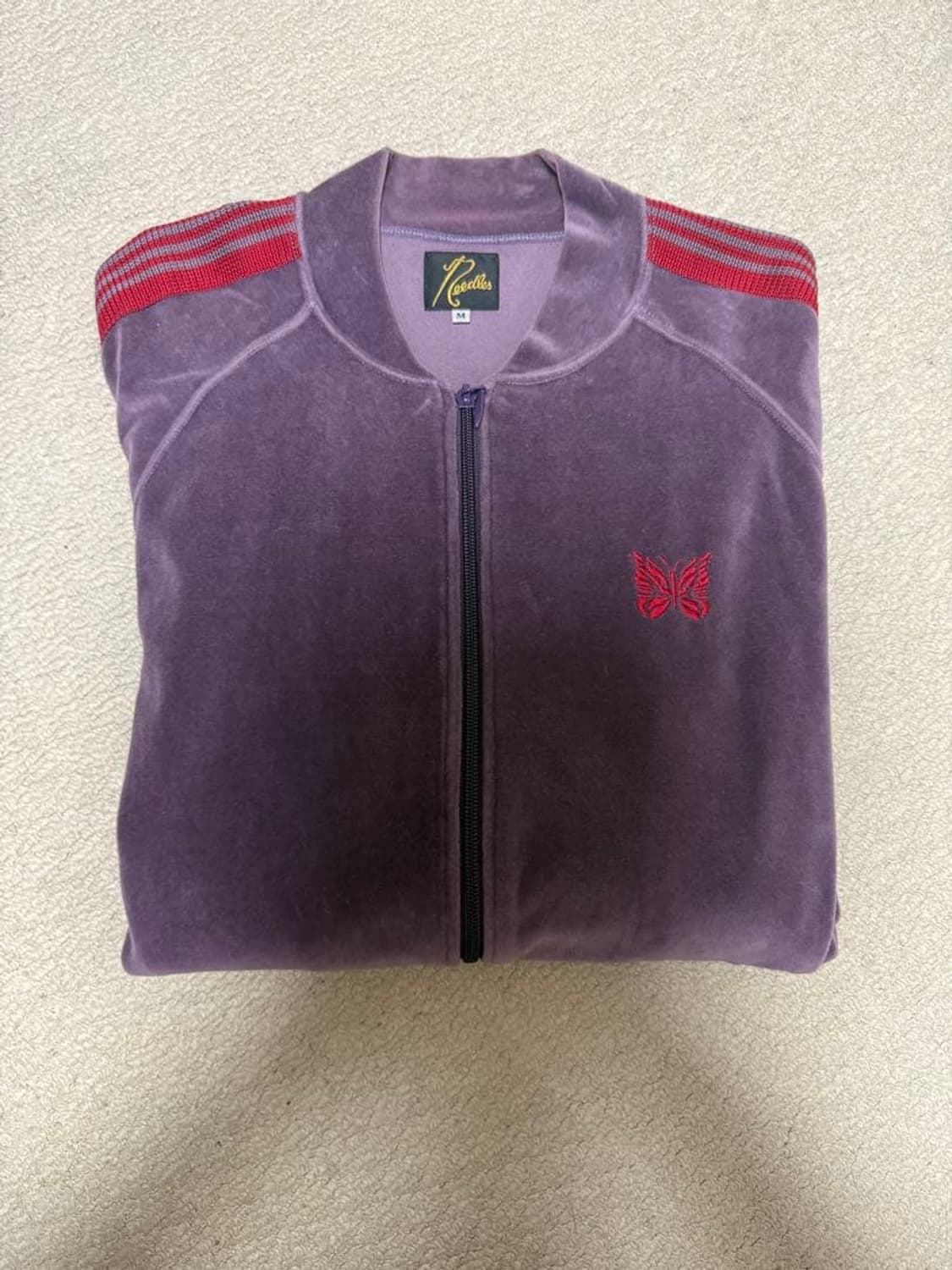 니들스 립 칼라 트랙 자켓 C/PE 벨루어 퍼플 상품이미지2