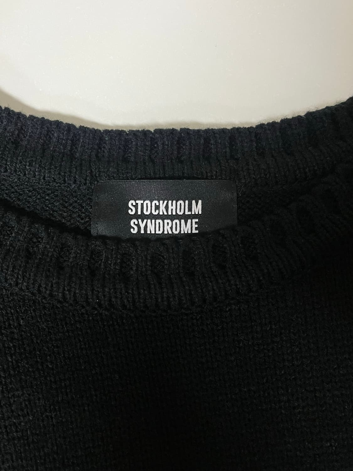 F) 스톡홀름신드롬 니트 베스트 블랙 상품이미지4