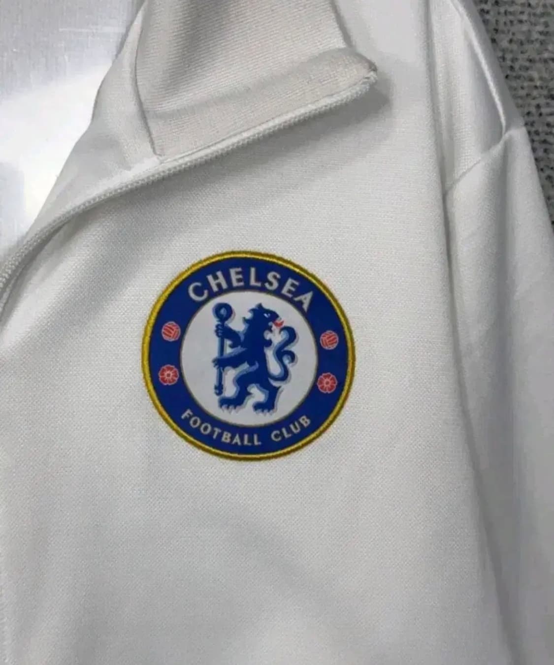 첼시 흰파 아디다스 삼선 트랙탐 상품이미지4