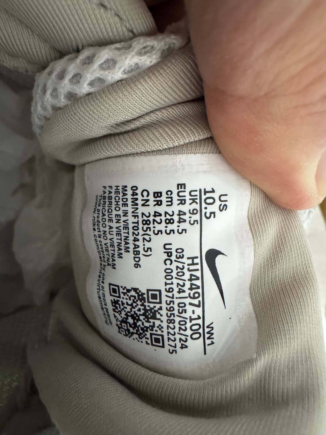 나이키 Y2K 런 / 써밋화이트 / 285 / 신품급 상품이미지8