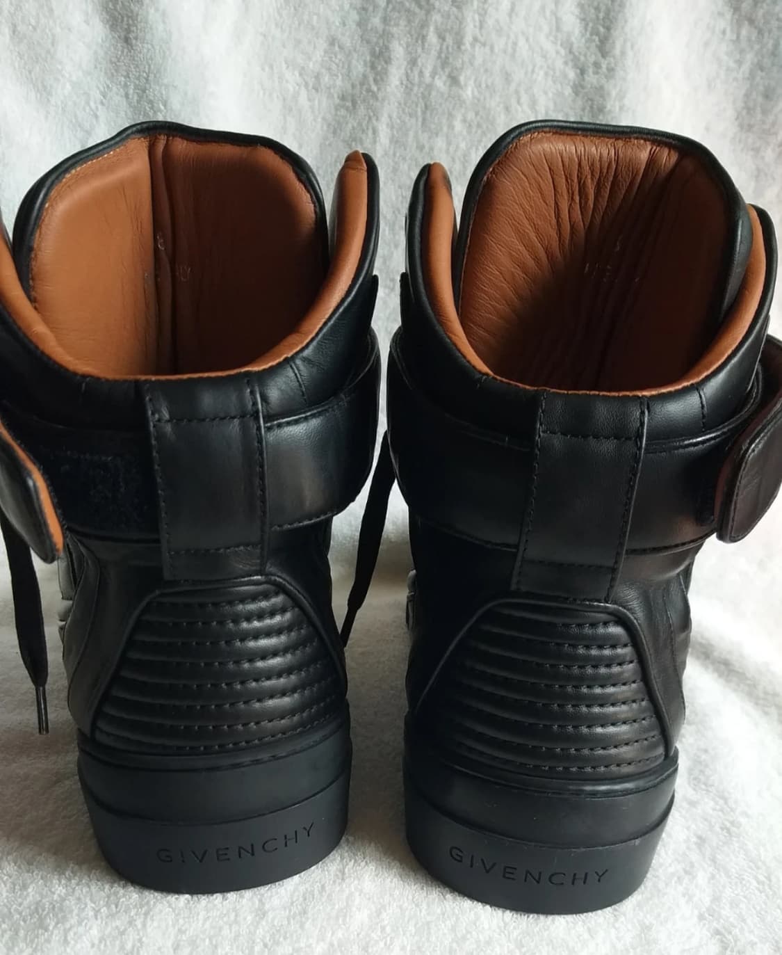 Givenchy 지방시 스타 스터드 레더 하이탑 38(245) 상품이미지5