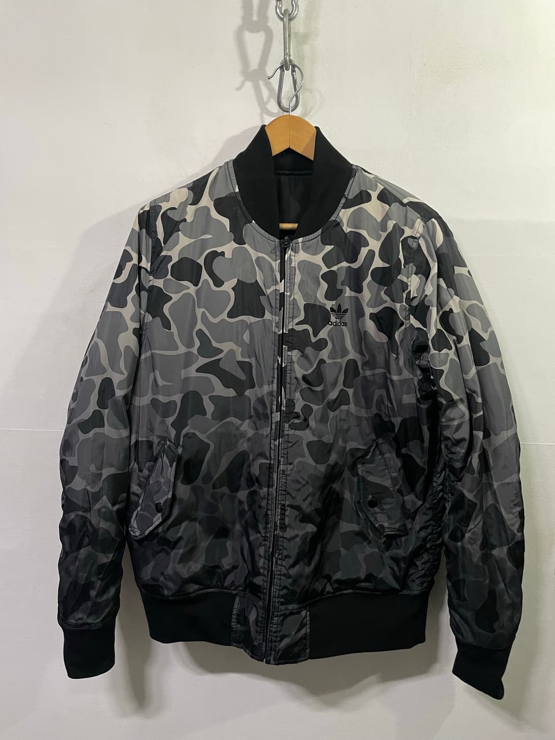 아디다스 파이어버드 리버시블 봄버 자켓 ma1 자켓 105  상품이미지4