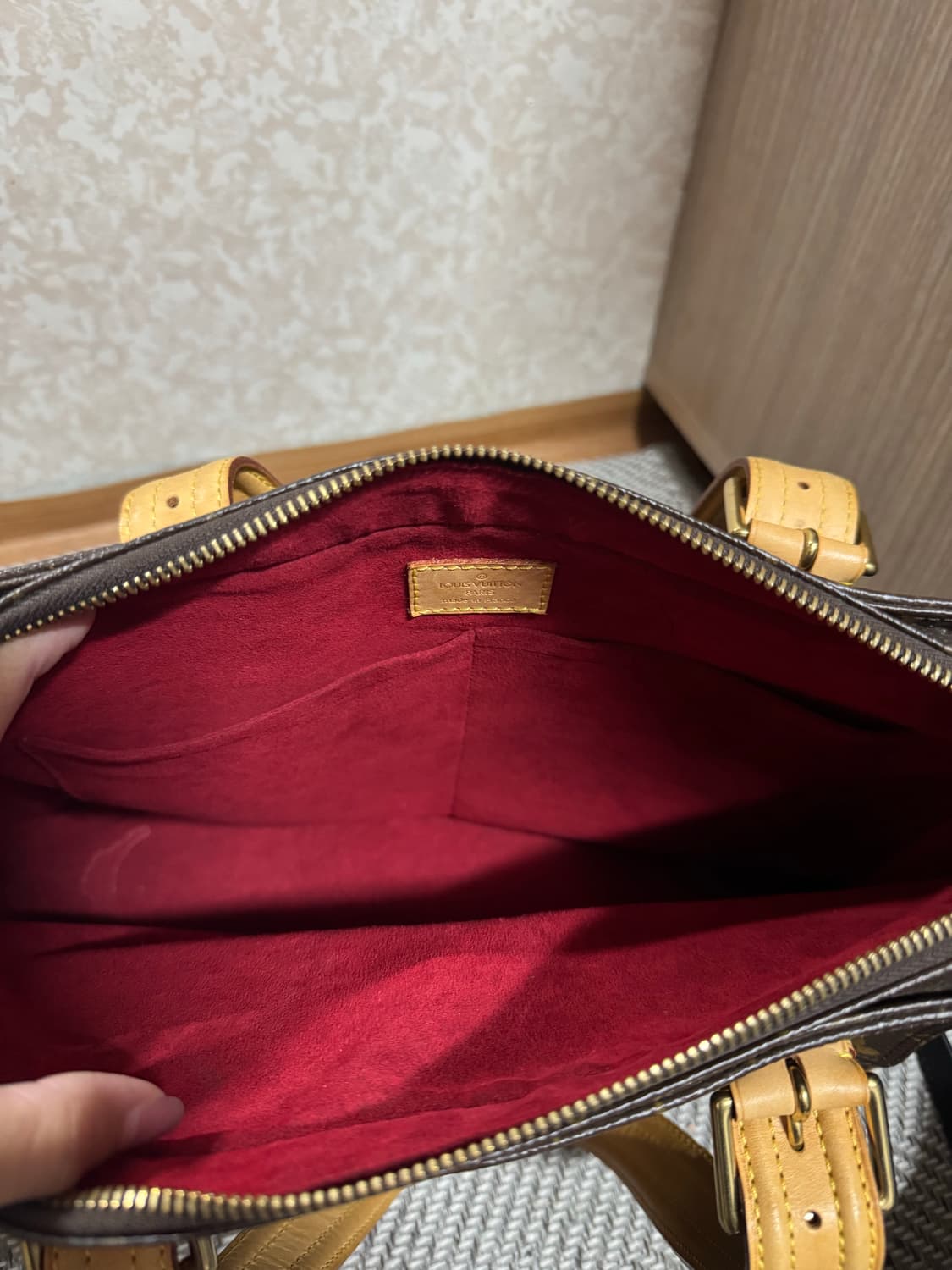 루이비통 모노그램 멀티플리 시떼 토트백 상품이미지7