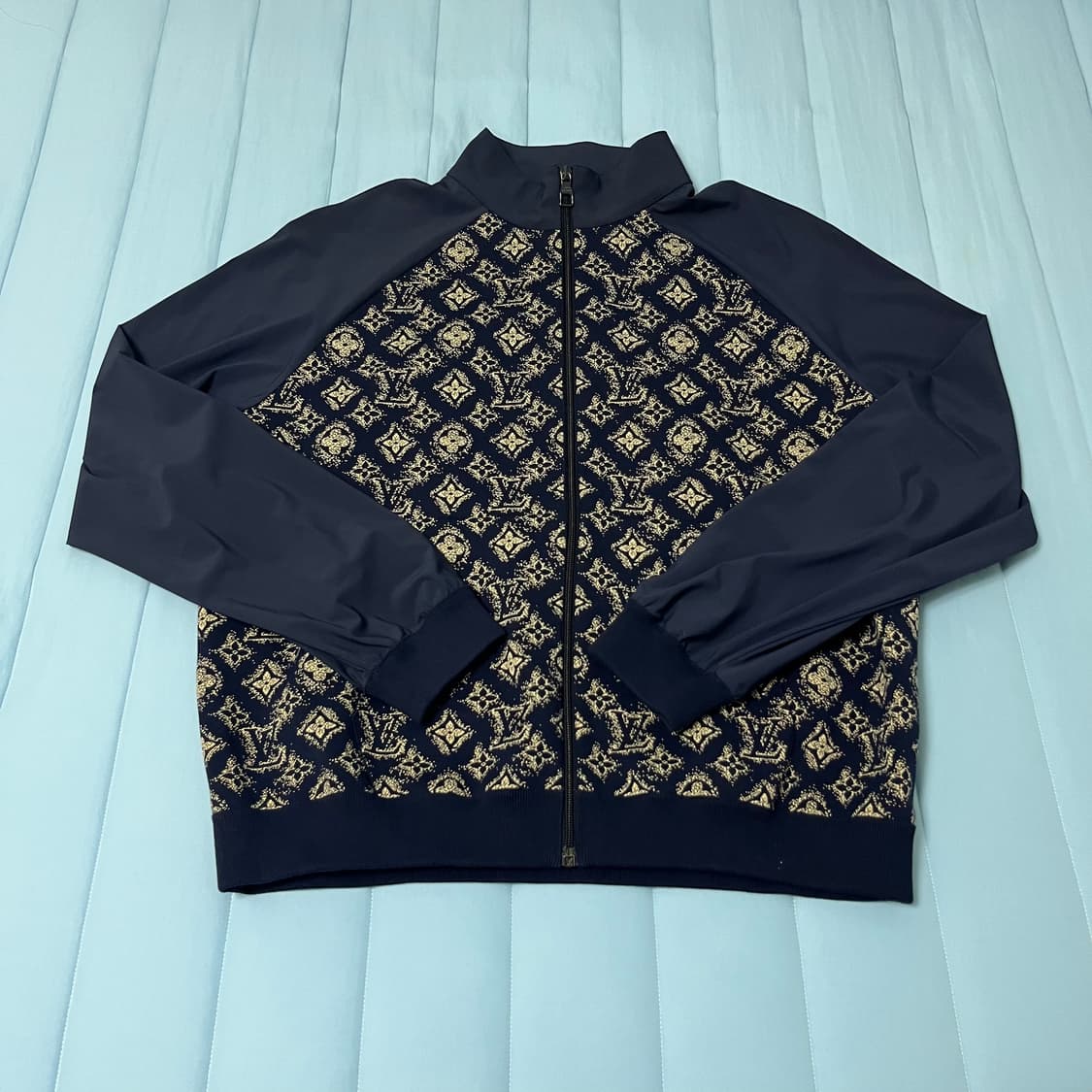 루이비통 모노그램 테크니컬 코튼 트랙 탑 쟈켓 상품이미지1