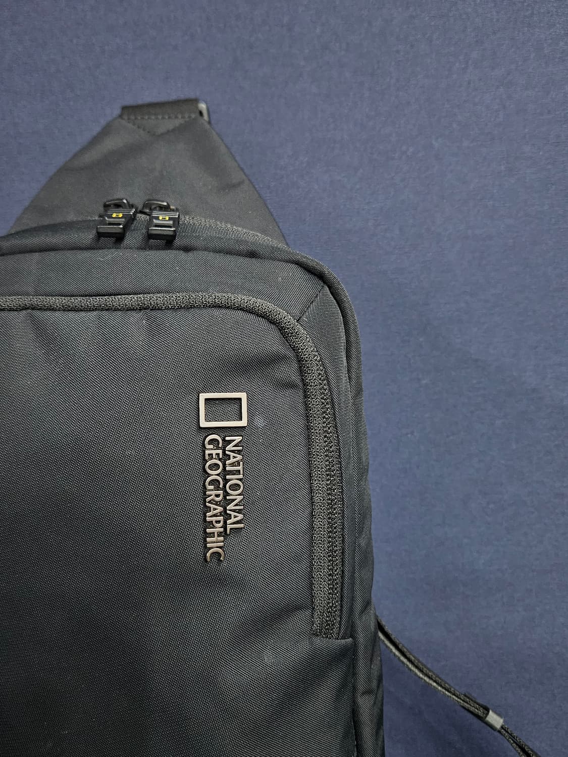 내셔널지오그래픽 어반 자카드 블랙 슬링백  상품이미지6